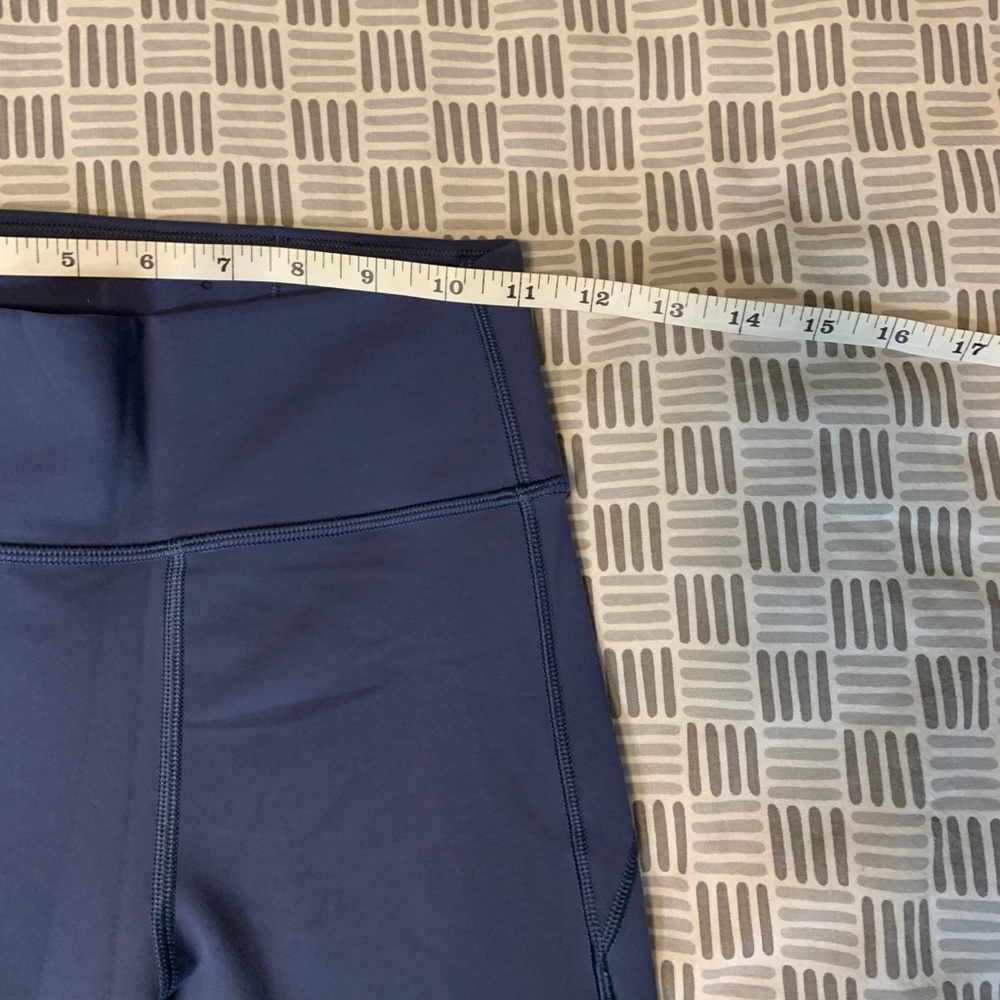 Lululemon InMovement Tights - Picture 11 of 13